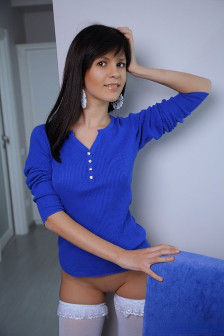 brunette latina milf hete eksklusiv bilde