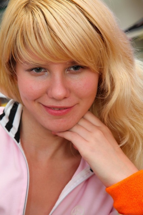italiensk blondine tar stor kuk vintage xxx eksklusive gallerier