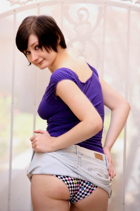 lys hud kort hår svart jente hd pornographic bilder