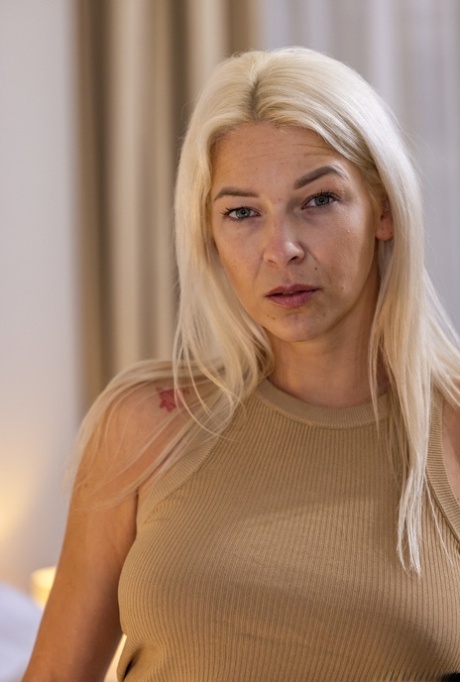 Karol Lilien xxx modell gallerier