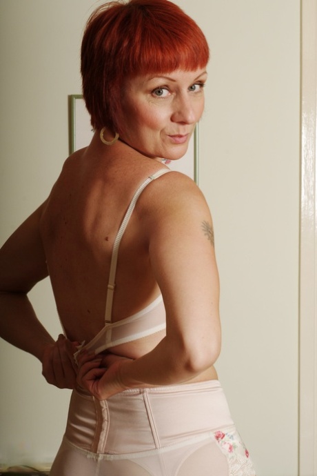kort krøllete hår milf beste naked samling